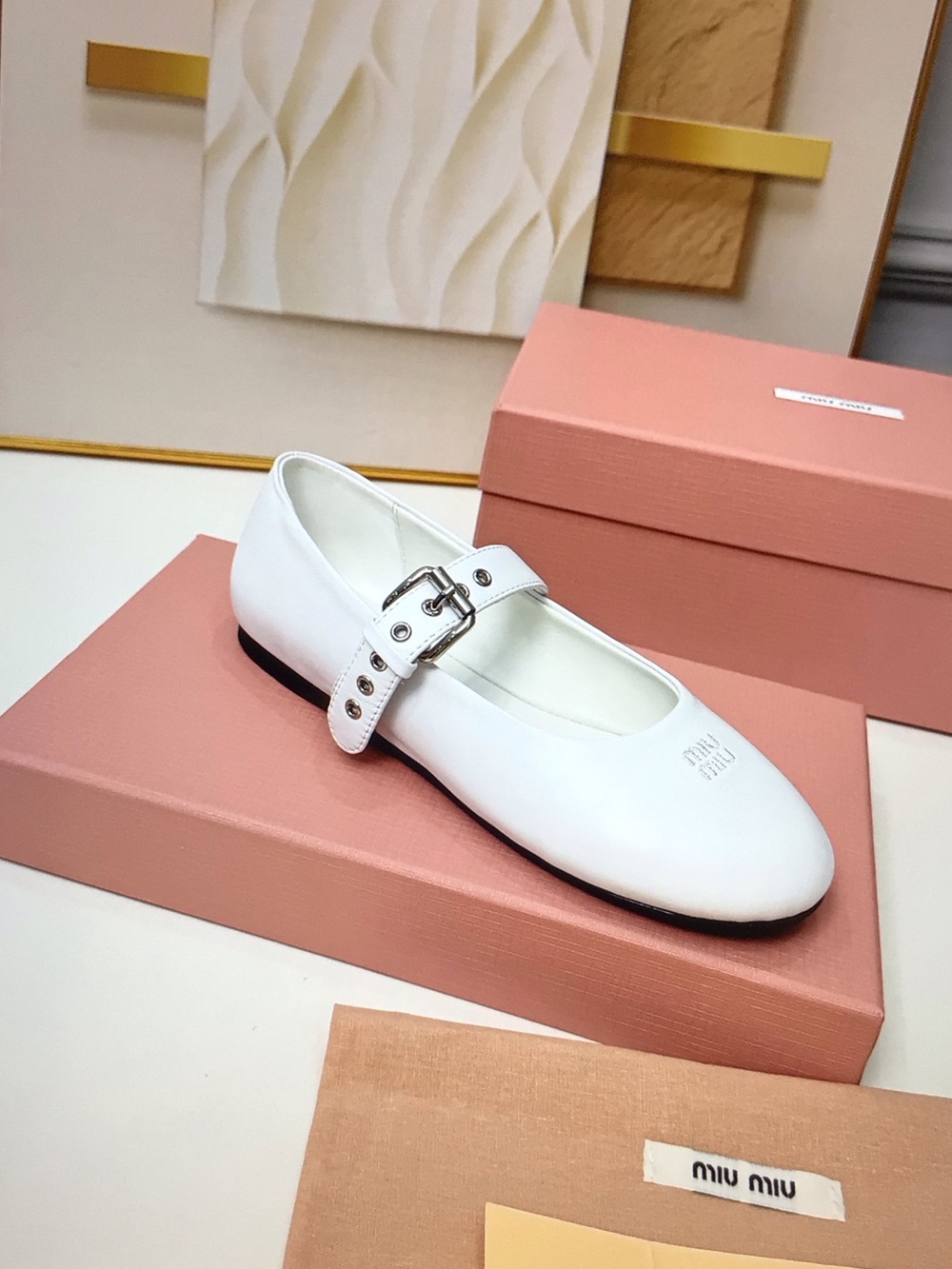 Miu Miu White Leather Mary Jane Shoes with Silver Buckles - Picture 4 of 9
